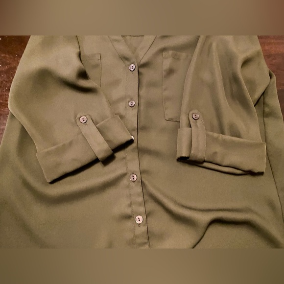 Iz Byer Olive Green Blouse - Picture 2 of 6